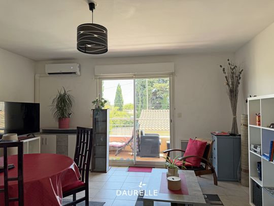 Location Appartement 2 pièces 41m² CHATEAURENARD 13160 - Photo 1