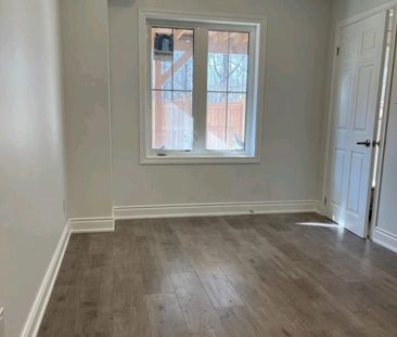 For Lease - 109 Auckland Drive, Whitby, Ontario - Photo 6