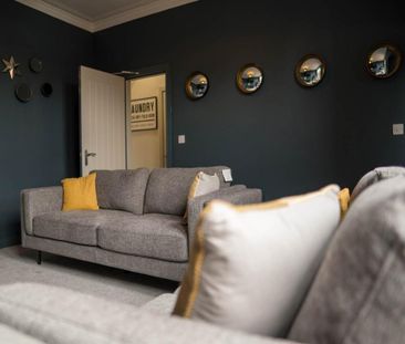 1 bedroom in a house share to rent - Photo 1