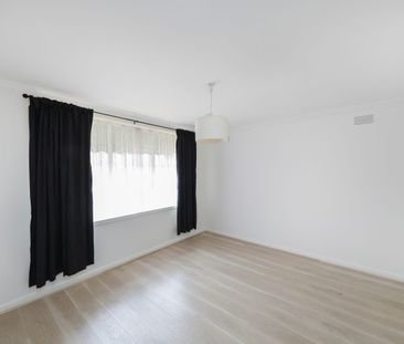 Spacious Family Living with large Backyard in a Prime Location - Photo 4