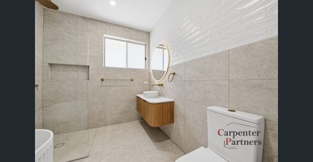 Beautiful Modern Family Home - Stylish, Bright & Effortlessly Comfortable - Photo 5