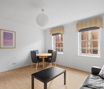 2 bedroom flat to rent - Photo 2