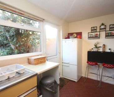 2 bedroom semi-detached house to rent - Photo 2