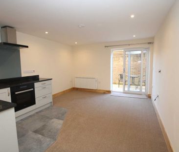 1 bed Flat for rent - Photo 5