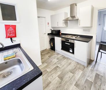 3 bedroom house share to rent - Photo 6