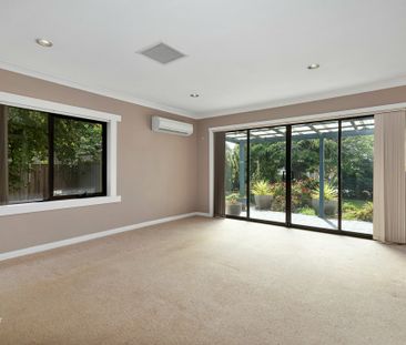 82 Hillcrest Road, Devonport - Photo 1