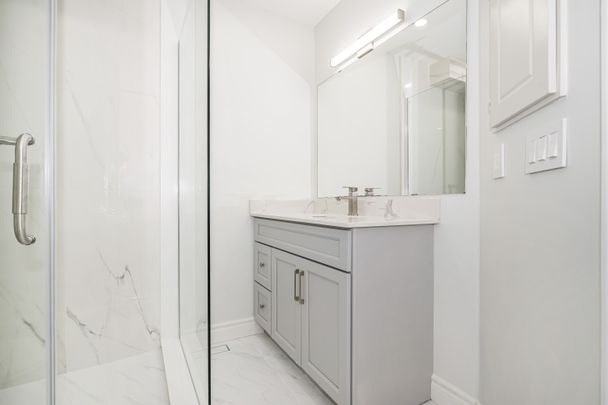 For Lease - 125 Viella Street Unit# UPPER, Toronto, Ontario - Photo 1