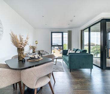 3 bedroom flat to rent - Photo 6