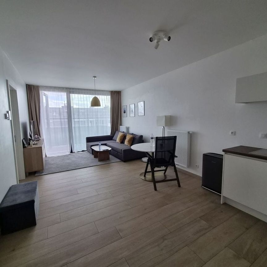 Appartement te huur in Hoboken voor € 800 met 1 slaapkamer - Photo 1