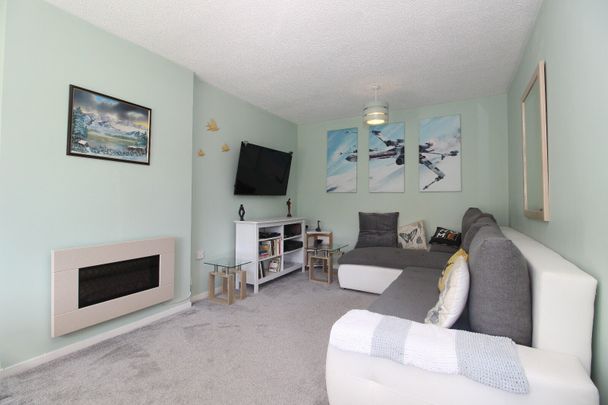 Alden Avenue, Leeds, Morley - Photo 1