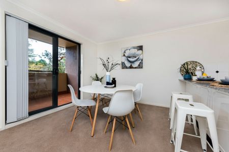 Two Bedroom Apartment in Great Area! - Photo 3