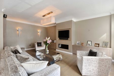 South Lodge, Circus Road, NW8 - Photo 3