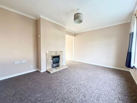 3 bedroom House To Let - Photo 5