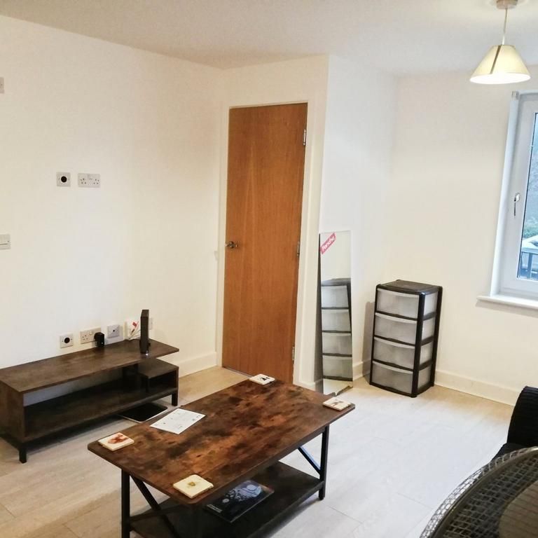 2 bedroom end of terrace house to rent - Photo 1