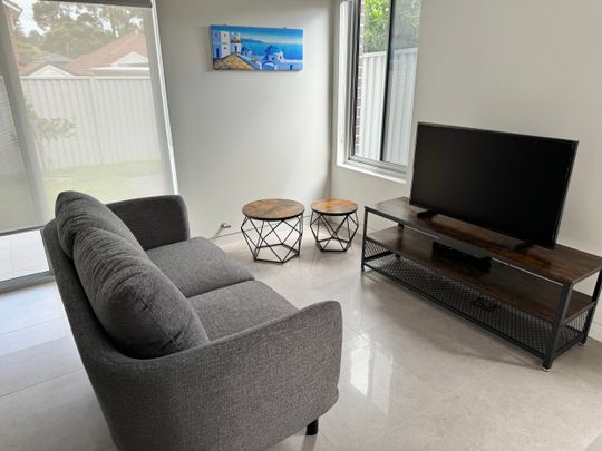 Beverly Hills - Photo 1