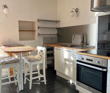 Location Appartement 3 pièces 133m² - Photo 4