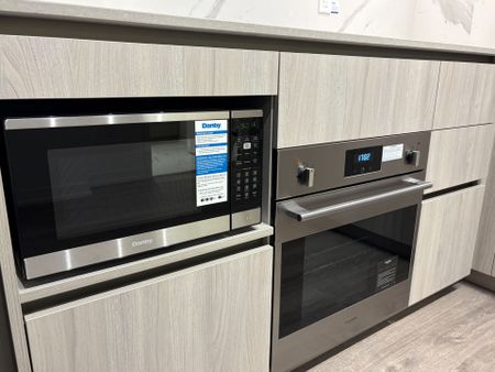 For Lease - 8 Interchange Way Unit# 3215, Vaughan, Ontario - Photo 3