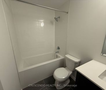 For Lease - 18 Lytham Green Circle Unit# 24, Newmarket, Ontario - Photo 4