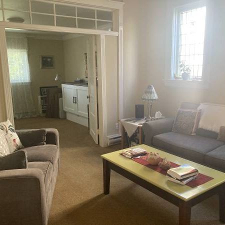 Large 2 Bedroom, 1 & ½ Bath Character Suite in Fairfield – $2500 - Photo 3