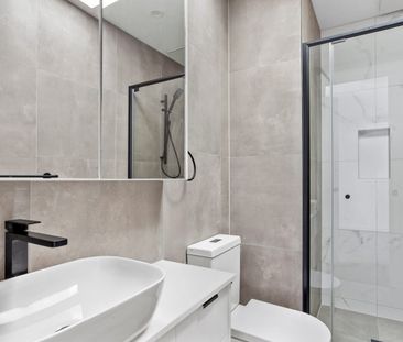 Modern & new. - Photo 6