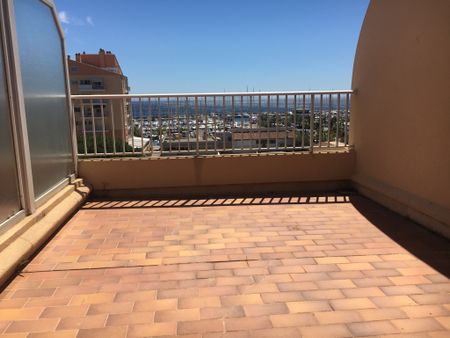 Duplex 34 m² - 2 Pièces - Hyeres Plage (83400) - Photo 4