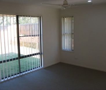 Air Conditioned Private 4 Bedroom Home - Photo 6