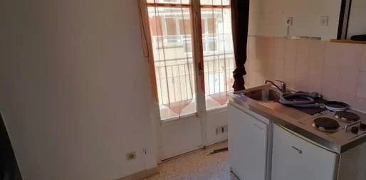 Location Appartement - Saint-André-de-la-Roche - Photo 2