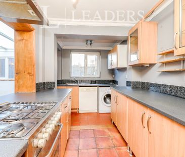 3 bedroom terraced to rent Green Hills Road, Norwich NR3 3ET - Photo 2