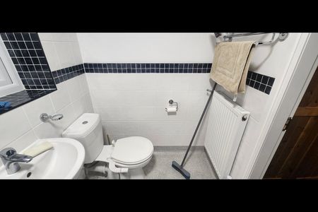 Studio Flat, Old Trafford, M16 - Photo 5