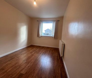 1 bedroom ground floor flat to rent - Photo 2