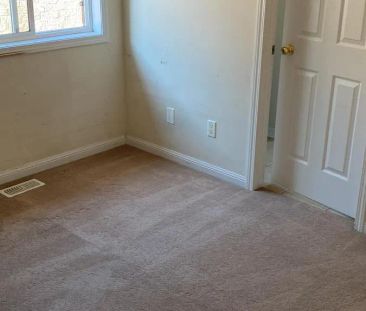 72 COACHLIGHT CRESCENT - Photo 6