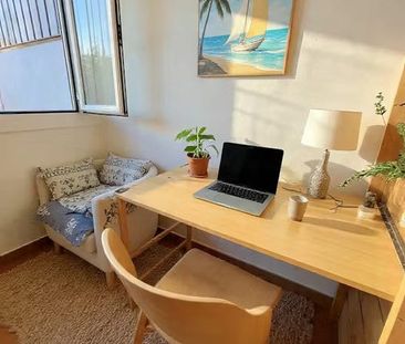 Travessera de les Corts, Barcelona, Catalonia 08014 - Photo 1