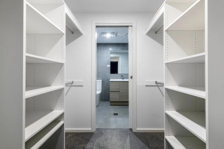 North Facing Executive 2 Bedroom Apartment - Photo 2