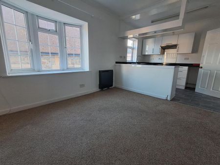 1 bedroom flat to rent - Photo 2