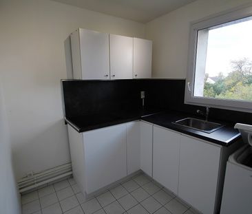 Location Appartement 1 pièce 31m² - Photo 4