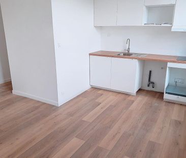 Location Appartement 2 pièces 37m² BRIGNOLES 83170 - Photo 6