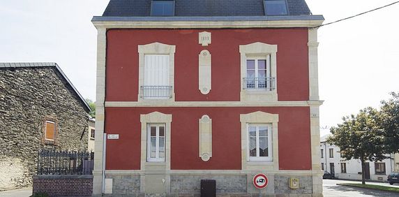 Appartement de type 4 au 1er étage, comprenant 3 chambres - Photo 2