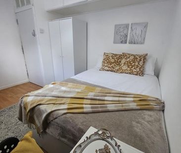 Room in a Shared Flat, Old Bethnal Green, E2 - Photo 2