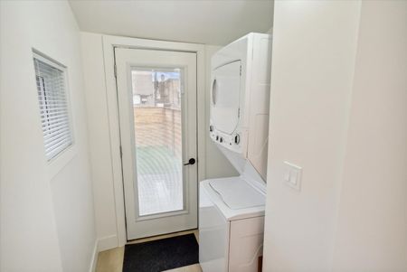 For Lease - 285 Rhodes Avenue Unit# Upper, Toronto, Ontario - Photo 5