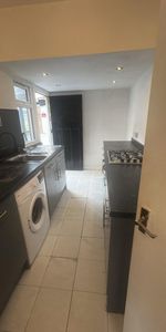 5 bedroom house share to rent - Photo 4