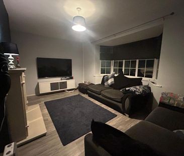 2 bedroom end of terrace house to rent - Photo 1