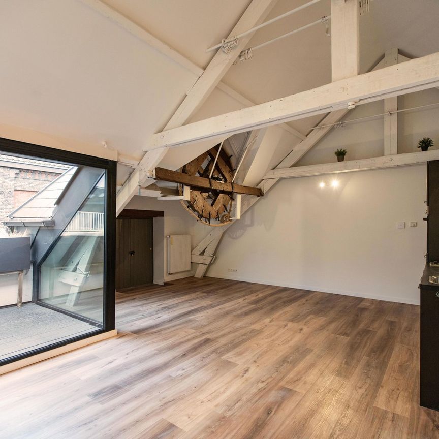 Authentiek 2-SLK duplex-appartement met terras in historisch pakhuis - Photo 1