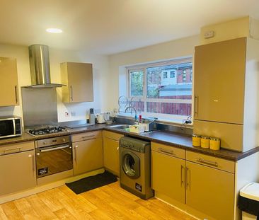 Room in a Shared House, Bilborrow Road, M14 - Photo 3