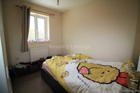 3 bedroom property to rent in Wokingham - Photo 3