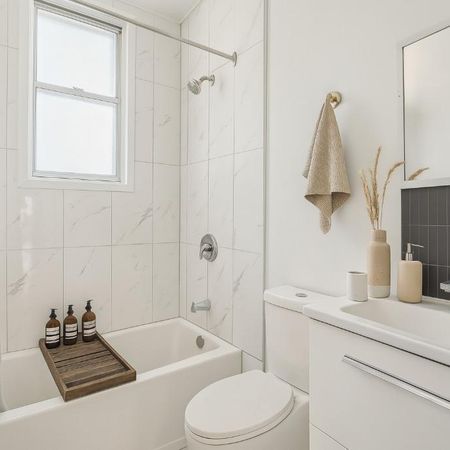 Grand 3 et demi sur deux étages! - Photo 3