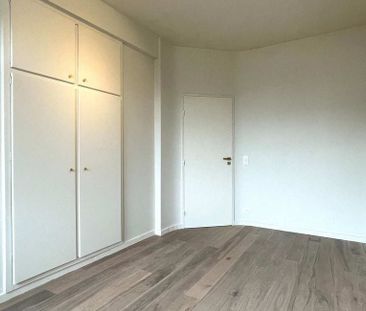 Appartement te huur in Antwerpen voor € 975 met 2 slaapkamers - Photo 4