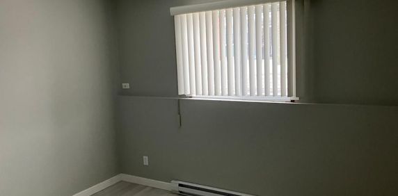 Très beau et paisible 3 1/2 à louer à St-Eustache - Photo 2