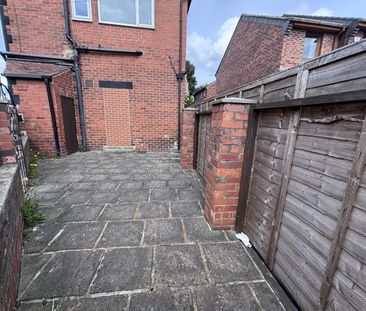 Portlands, Fairfield Avenue Bramley - Photo 2