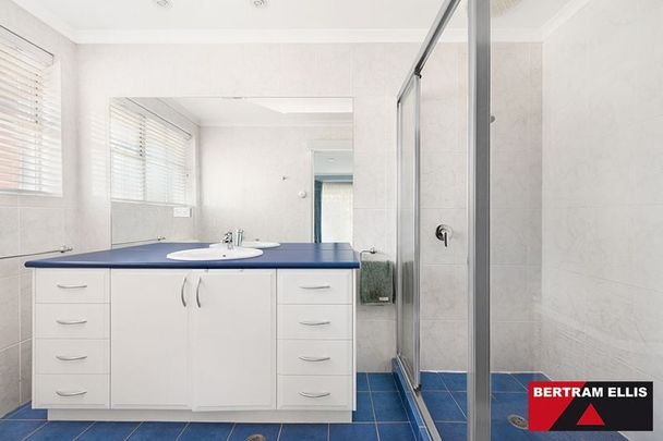 Charming Home to make yours! - Photo 1