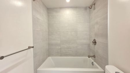 For Lease - 110 Broadway Avenue Unit# 313S, Toronto, Ontario - Photo 2